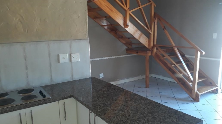 To Let 1 Bedroom Property for Rent in Humewood Eastern Cape